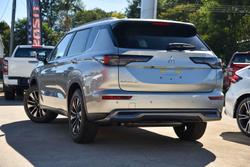 2025 Mitsubishi Outlander LS