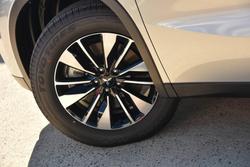 2025 Mitsubishi Outlander LS