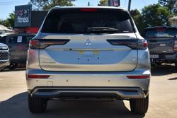 2025 Mitsubishi Outlander LS