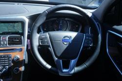 2015 Volvo XC60 D4 Luxury