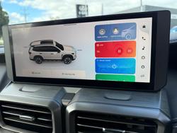 2025 LDV
D90 Executive