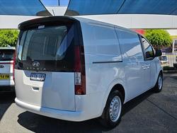 2021 HYUNDAI STARIA US4.V1 STARIA LOAD 2S 2.2D LIFTBACK AUTO CREAMY WHITE
