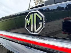 2025 MG HS Essence AS33 MY25 Black Pearl