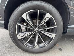 2025 MG HS Essence AS33 MY25 Black Pearl