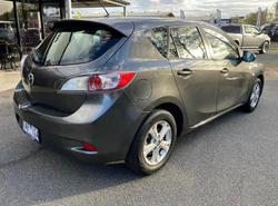 2013 Mazda 3 Neo