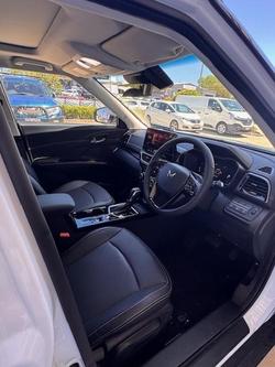 2025 Mahindra XUV3XO AX7L