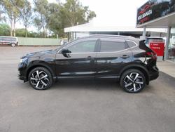 2019 Nissan
QASHQAI Ti