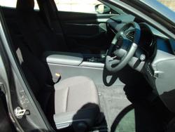 2025 Mazda 3 G20 Evolve