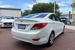 2014 Hyundai Accent Active