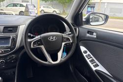 2014 Hyundai Accent Active