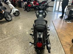 2025 Royal Enfield CLASSIC 350 DARK STEALTH BLACK