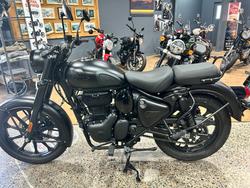 Royal Enfield Classic 350 Dark