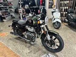 2025 Royal Enfield SUPER METEOR 650 Interstellar Green