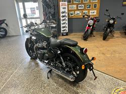 2025 Royal Enfield SUPER METEOR 650 Interstellar Green