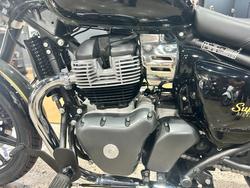 2025 Royal Enfield SUPER METEOR 650 Interstellar Green