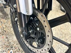 2025 Royal Enfield SUPER METEOR 650 Interstellar Green