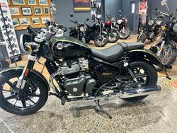 2025 Royal Enfield SUPER METEOR 650 Interstellar Green