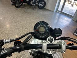 2025 Royal Enfield SUPER METEOR 650 Interstellar Green