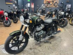 2025 Royal Enfield SUPER METEOR 650 Interstellar Green