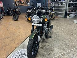 2025 Royal Enfield SUPER METEOR 650 Interstellar Green