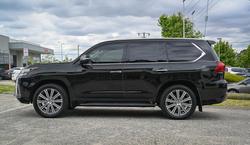 2017 Lexus
                LX 570