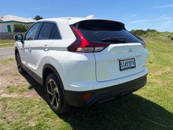 2024 Mitsubishi Eclipse Cross PHEV ES