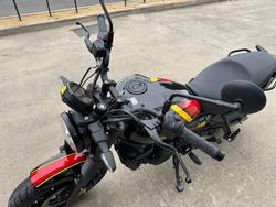 2025 Royal Enfield (see Also Enfiel GUERILLA 450