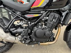 2025 Royal Enfield (see Also Enfiel GUERILLA 450