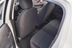 2016 Mitsubishi Mirage ES