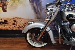 2016 Indian CHIEF CLASSIC Chrome / Silver