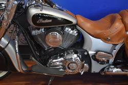 2016 Indian CHIEF CLASSIC Chrome / Silver