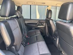 2013 Mitsubishi Pajero VR-X