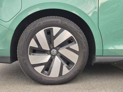 2024 Volkswagen ID. Buzz Pro BEV560