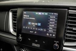 2025 Mazda
                BT-50 XT