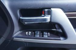 2020 Toyota Landcruiser VX