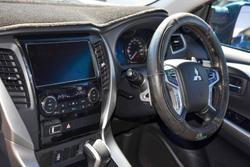 2016 Mitsubishi Pajero Sport GLS