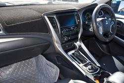 2016 Mitsubishi Pajero Sport GLS