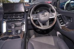 2024 Toyota Landcruiser VX FJA300R 4X4 Dual Range Glacier White