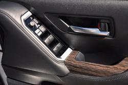 2024 Toyota Landcruiser VX