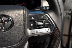 2024 Toyota Landcruiser VX