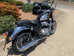 2025 Royal Enfield CLASSIC 650 Black