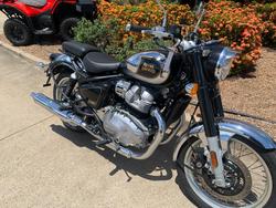 2025 Royal Enfield CLASSIC 650 Black