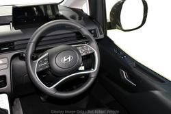2025 Hyundai
                Staria-Load 