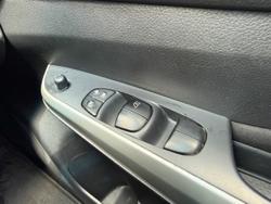 2016 Nissan Navara ST