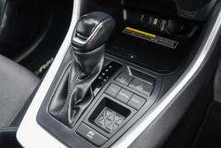 2021 Toyota
RAV4 GXL