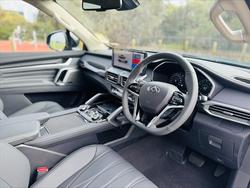 2024 LDV D90 Executive