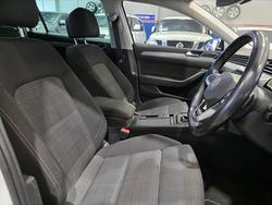 2021 Volkswagen Passat 206TSI R-Line