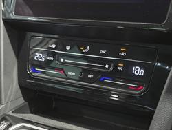 2021 Volkswagen Passat 206TSI R-Line