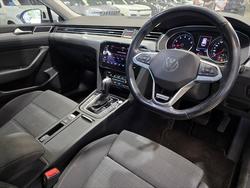 2021 Volkswagen Passat 206TSI R-Line