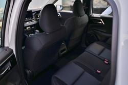 2025 Mitsubishi Outlander ES